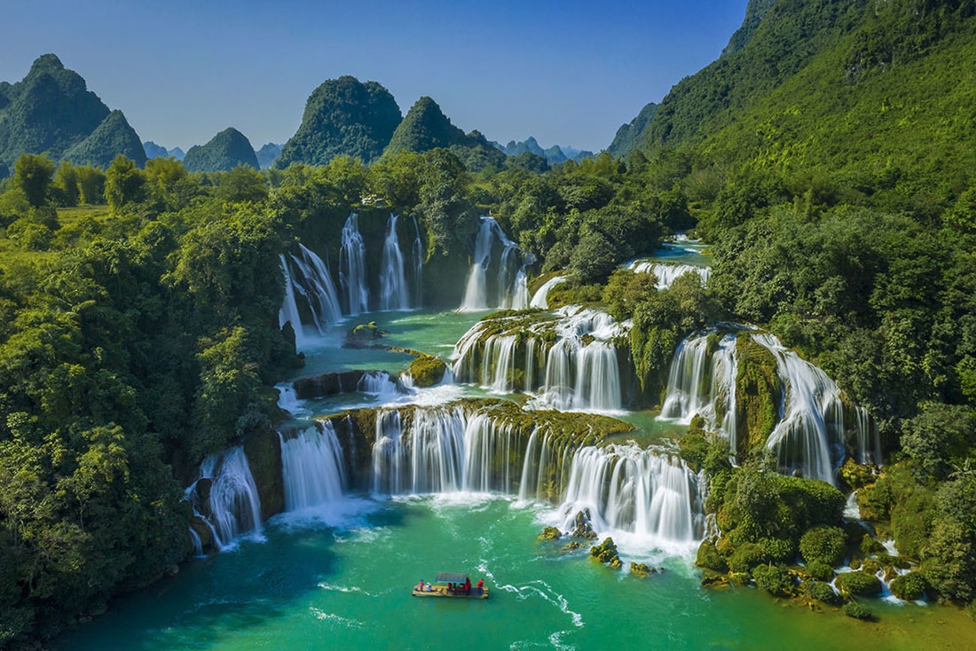 ban Gioc Waterfall